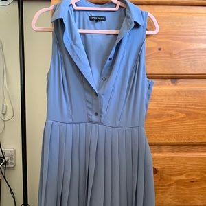 BR Pleated sleeveless button up dress